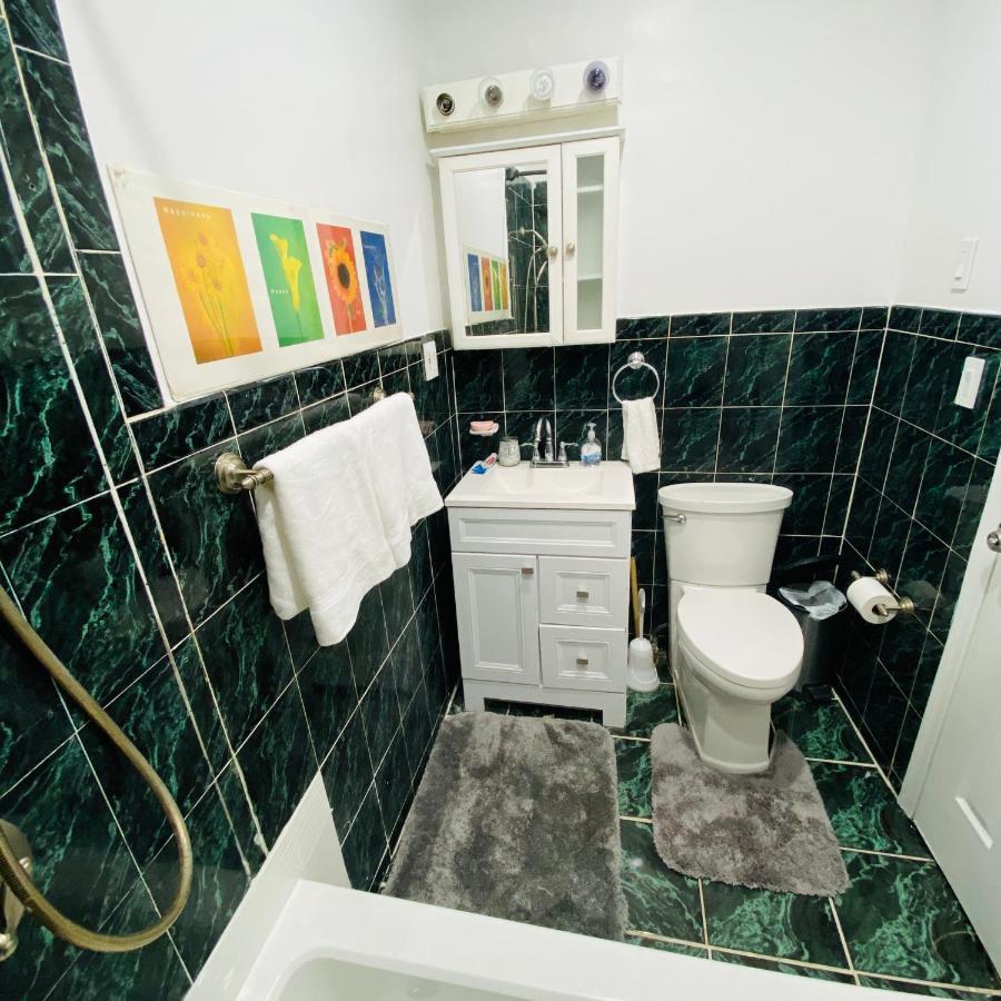 נורת' ברגן Room With Jacuzzi, Massage Seat, And Parking Space, The Best Choices!! מראה חיצוני תמונה